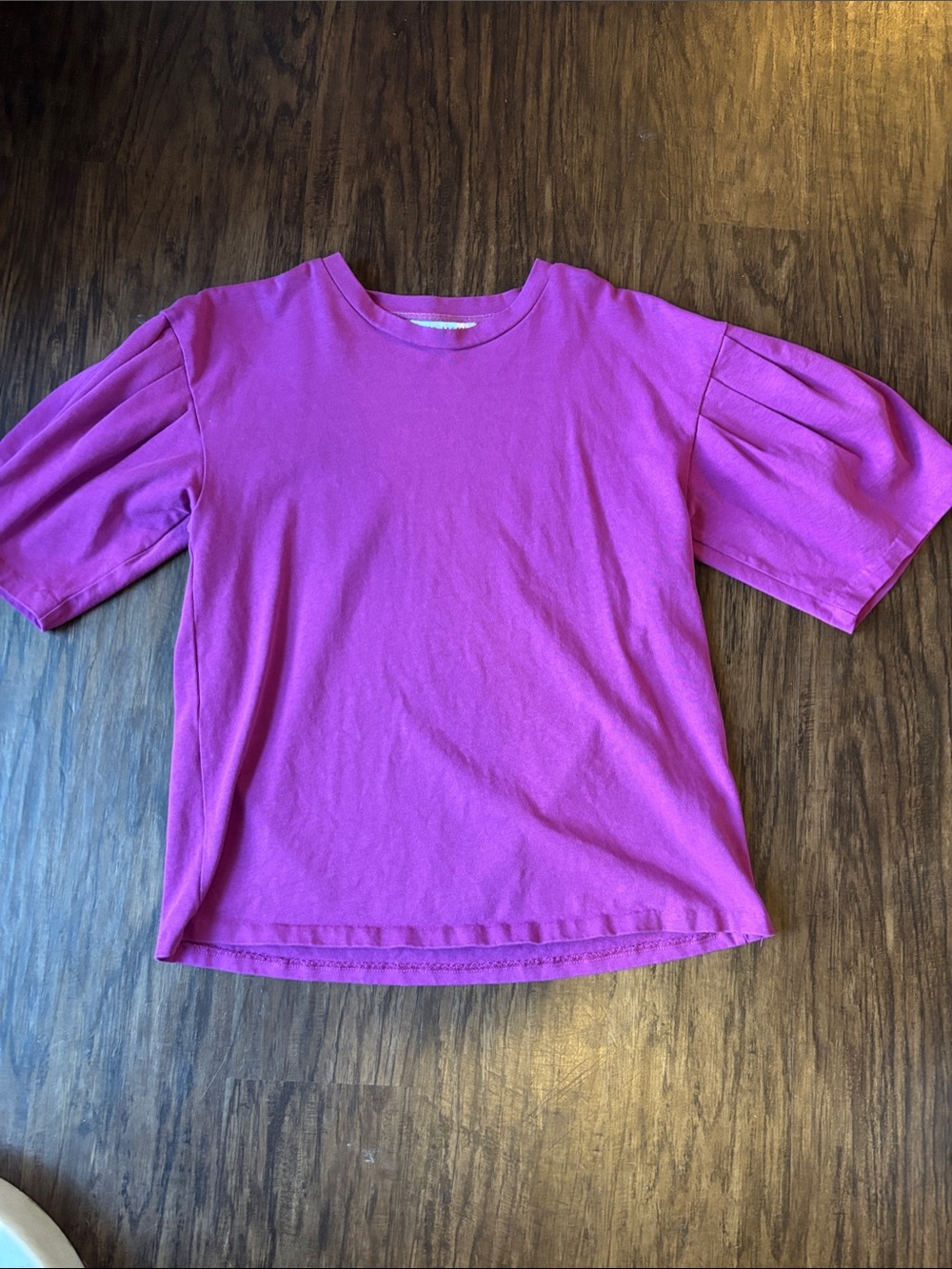 English Factory Women’s Puff-Sleeve Tee in Bright Fuchsia